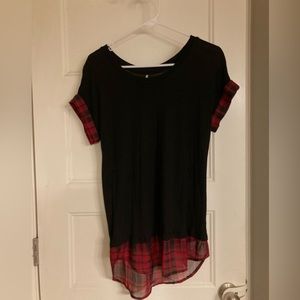 T-Shirt w/ flannel pattern